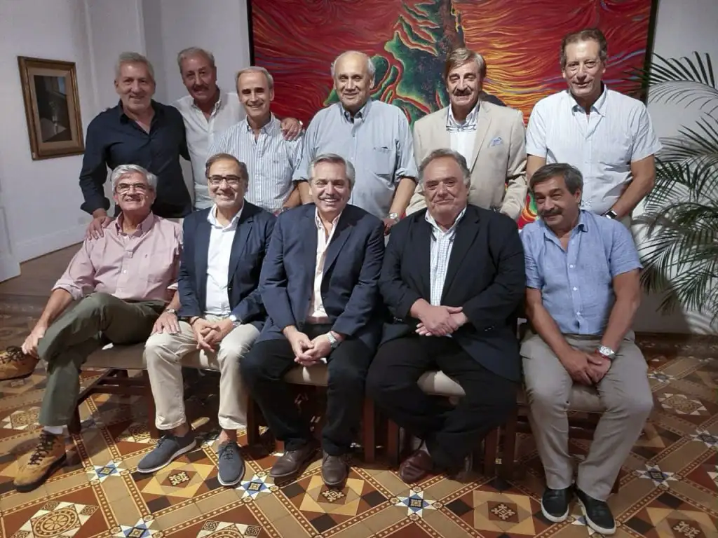 Solá recibe al canciller de Uruguay y Fernández no va a la asunción de Lacalle 