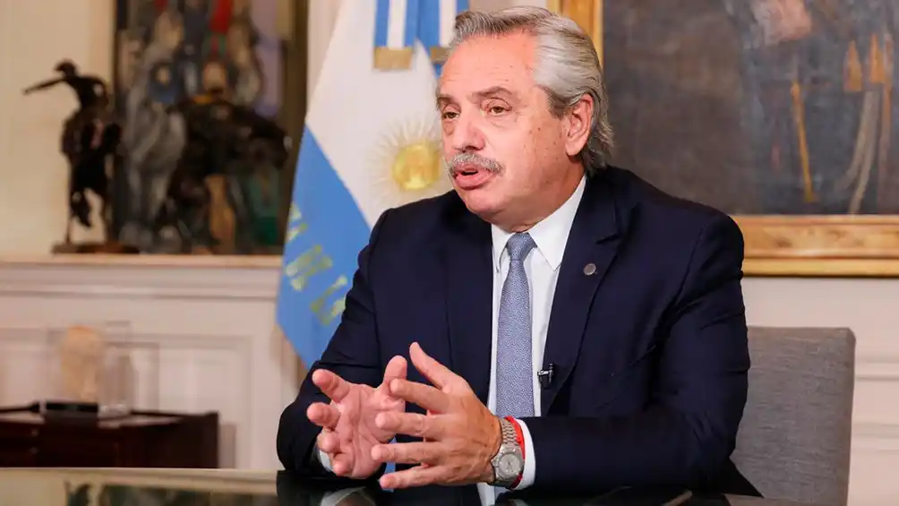 Alberto Fernández: "Donde las restricciones se cumplieron, por ejemplo en el GBA, la caída de casos fue más significativa que en CABA"