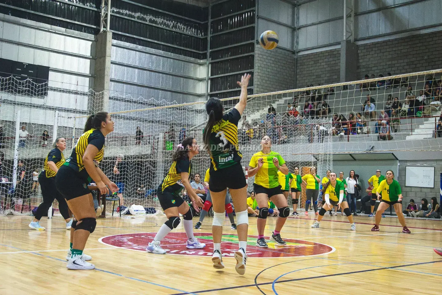 Esta jornada se conocerán a los campeones locales del vóley