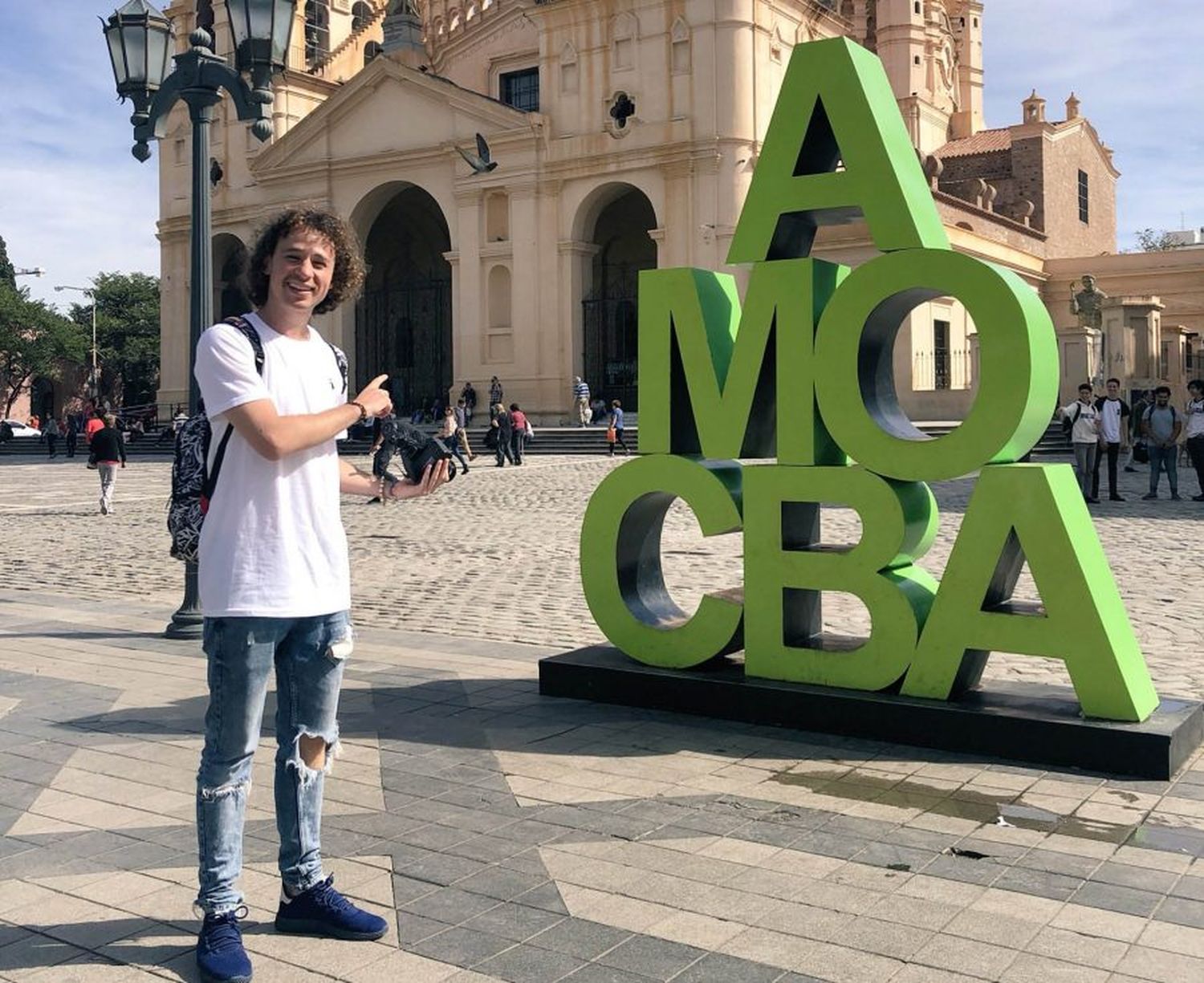 A uno de los youtubers más conocidos le robaron en la Argentina