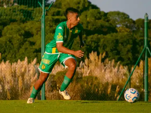 La Reserva de Aldosivi ganó, gustó y goleó en casa