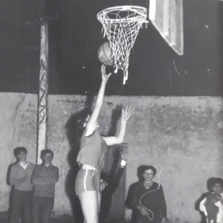 "Nos apasionaba el básquet y el club era nuestra segunda casa"