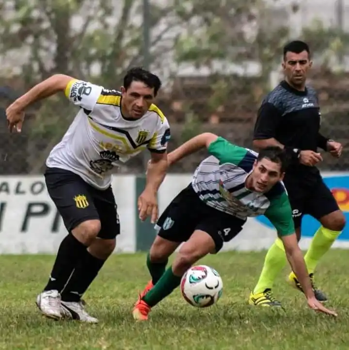 En cancha del estadio "Alejandro Villanueva"
se enfrentan El Progreso y JFU. de Carbó