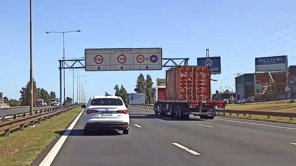 Estudian un cambio en el límite de velocidad.