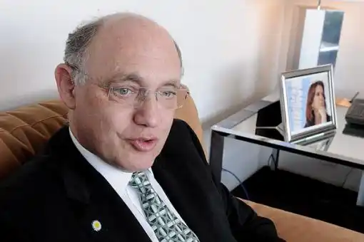 Timerman quiere reunirse con su par británico para dialogar sobre Malvinas