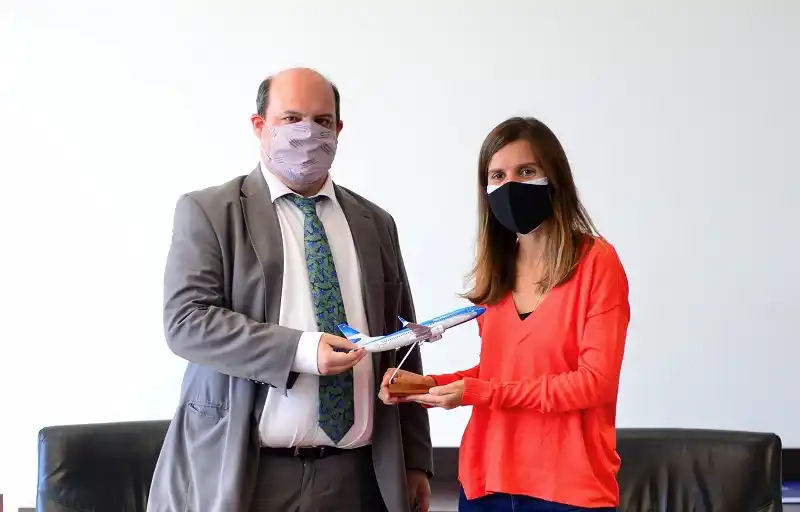 La Anses y Aerolíneas Argentinas firmaron un convenio para agilizar trámites y "acercar el organismo previsional a los trabajadores"