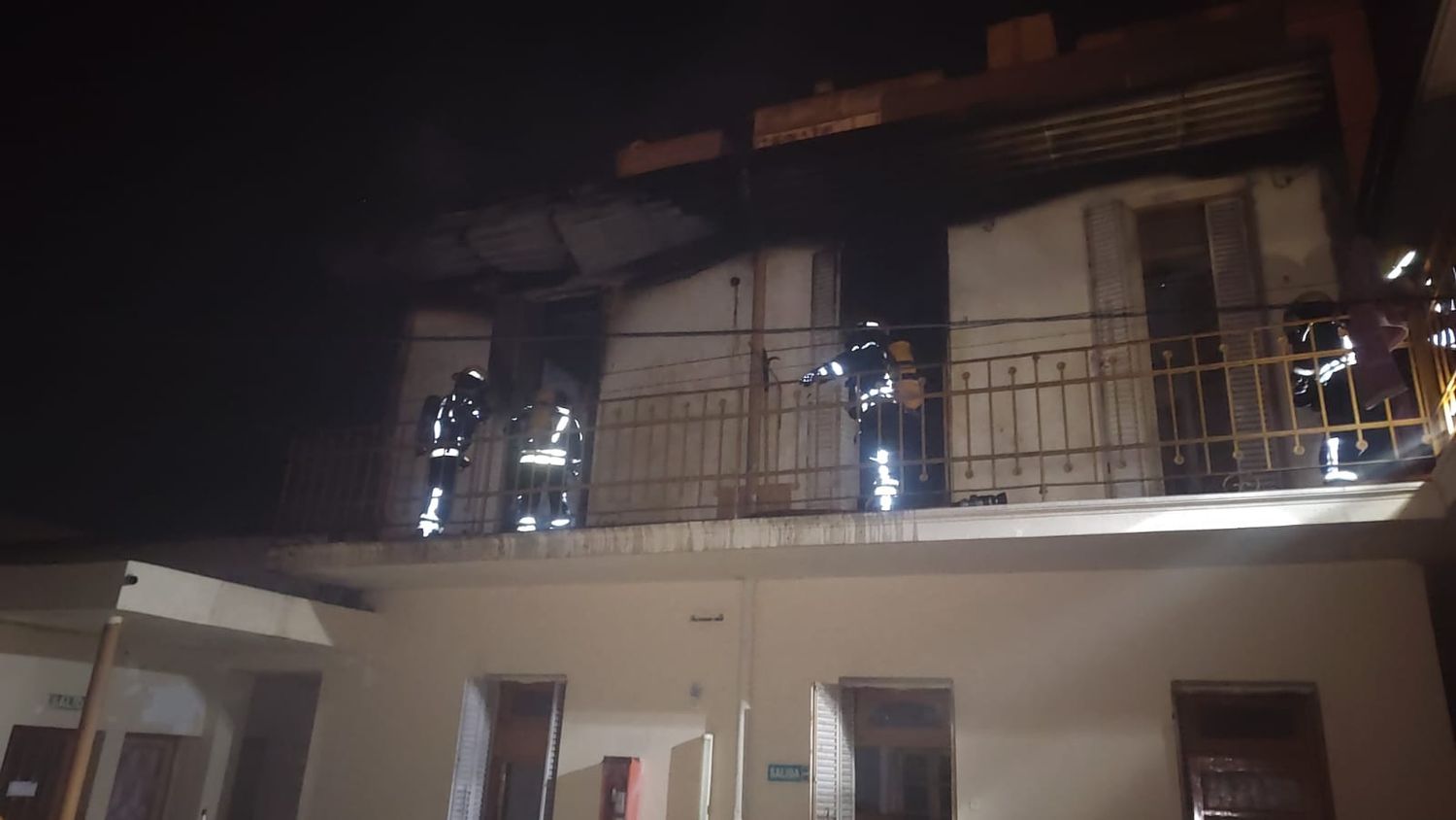 El inmueble sufrió importantes daños en dos de sus habitaciones.