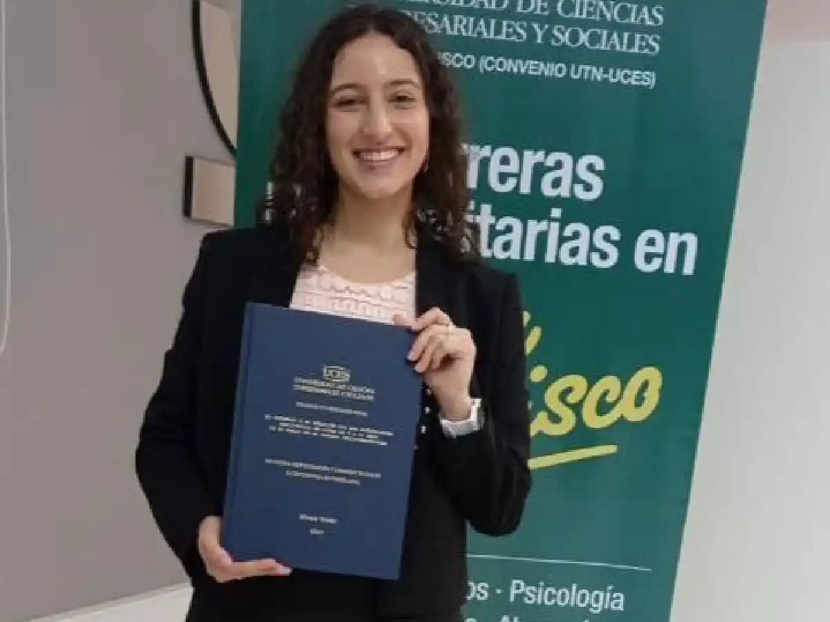 La facultad “abrazó” por primera vez en un año a nuevos graduados de forma presencial 