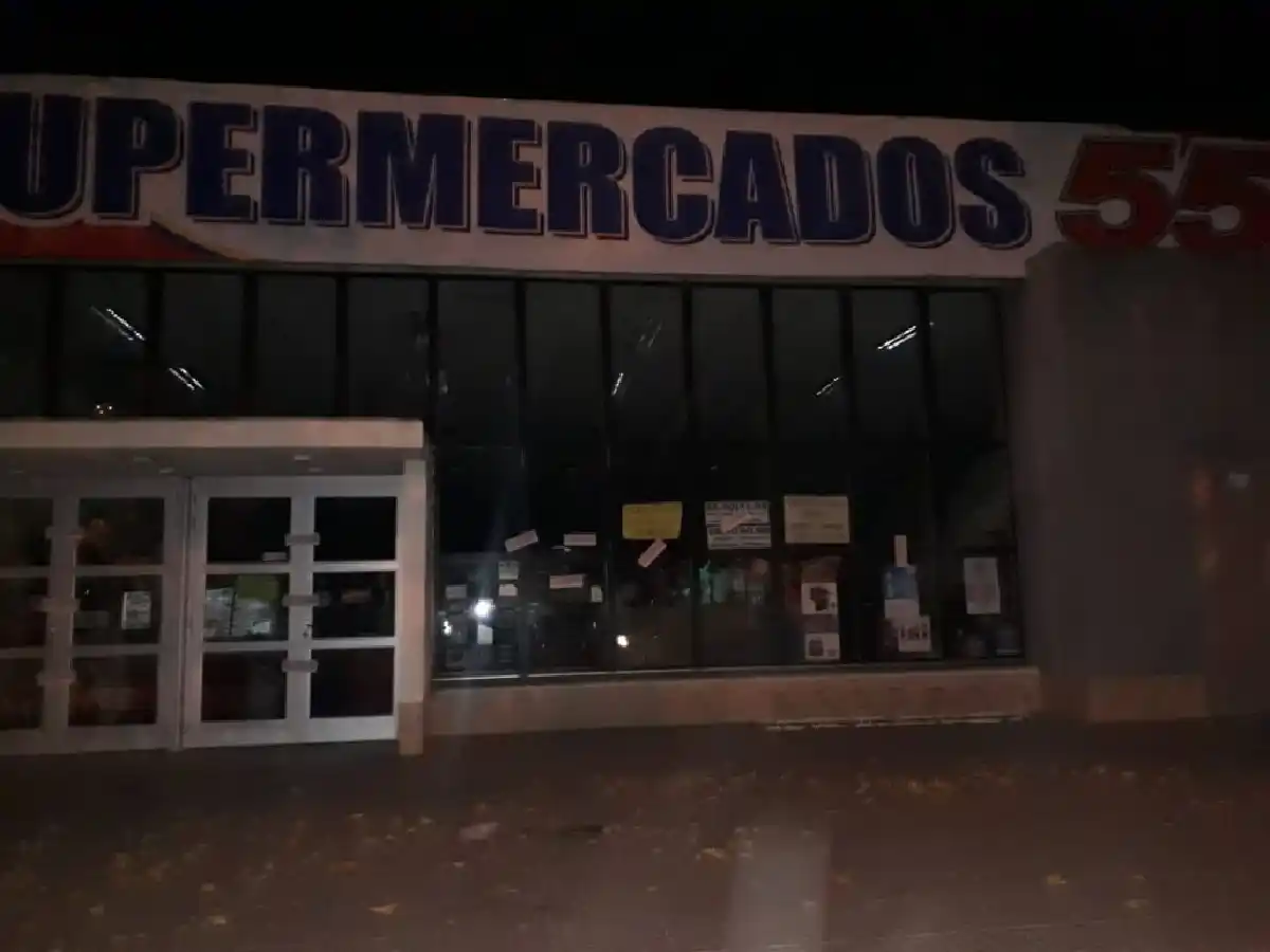 Por sobreprecios, clausuran dos comercios alimenticios en Brinkmann 