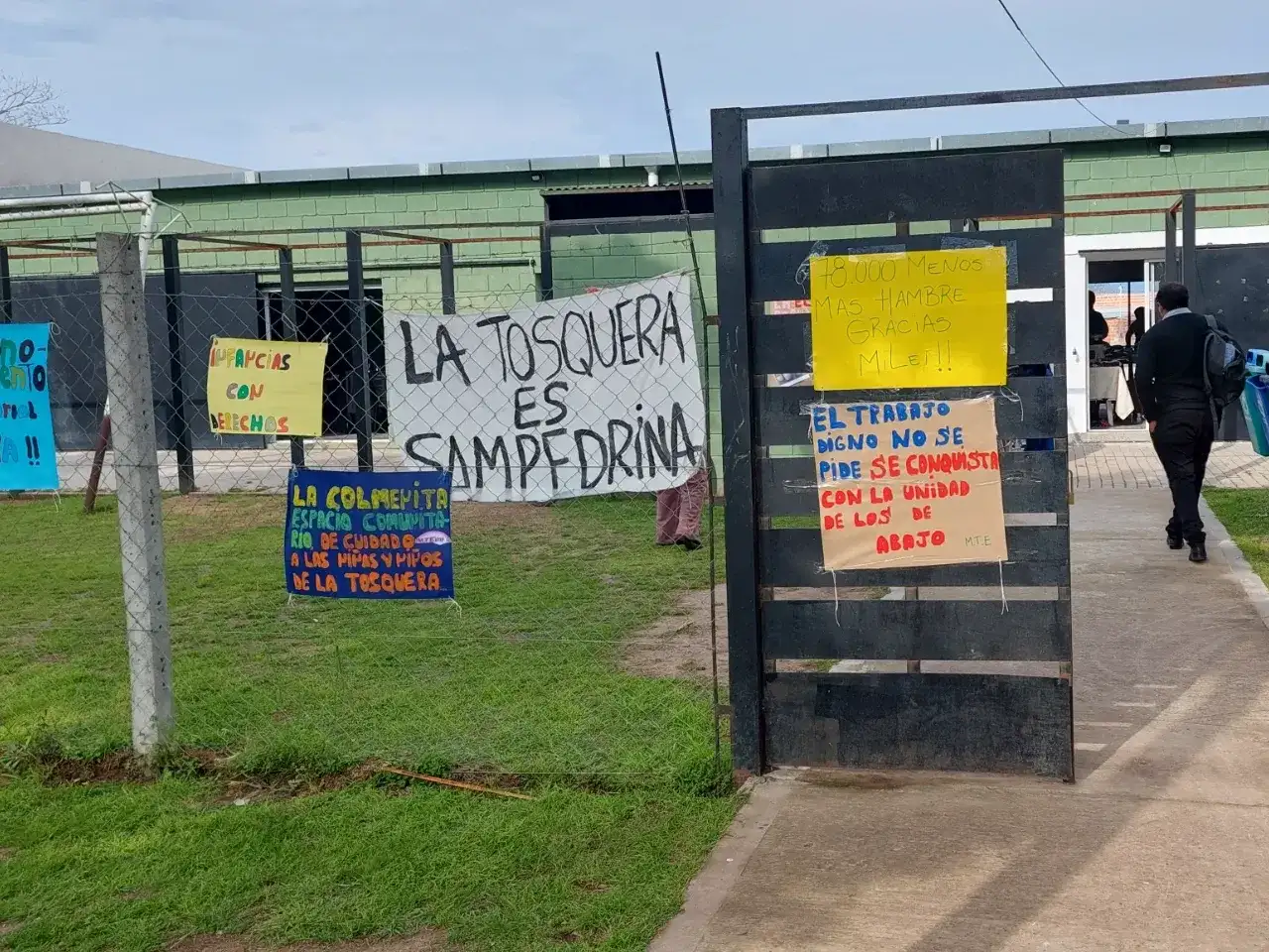 la tossquera carteles sesión