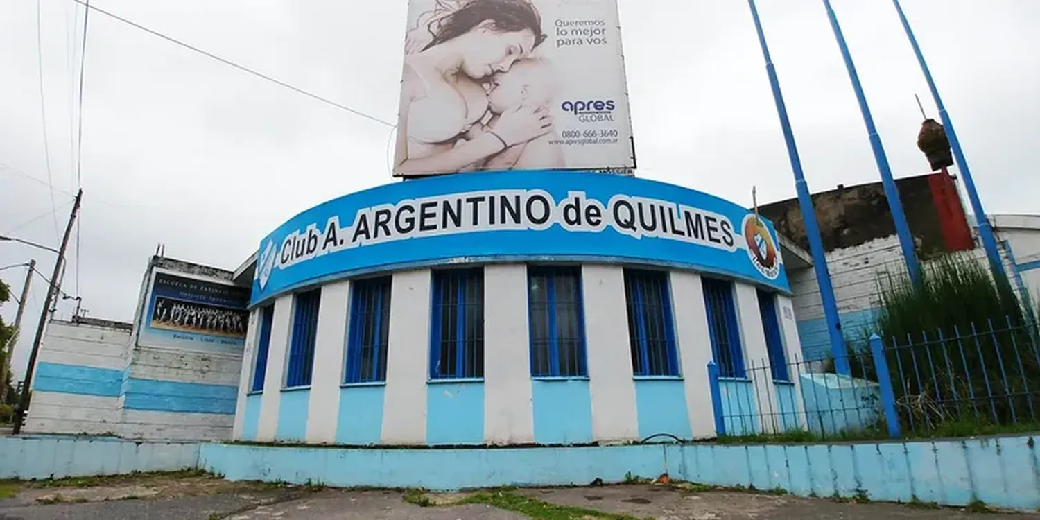 Denunciaron a dos entrenadores de un equipo de fútbol femenino por acoso a menores