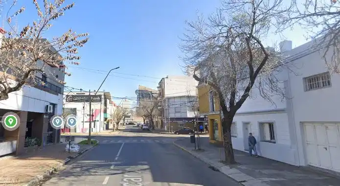 Asaltaron a una mujer cuando llegaba a su lugar de trabajo