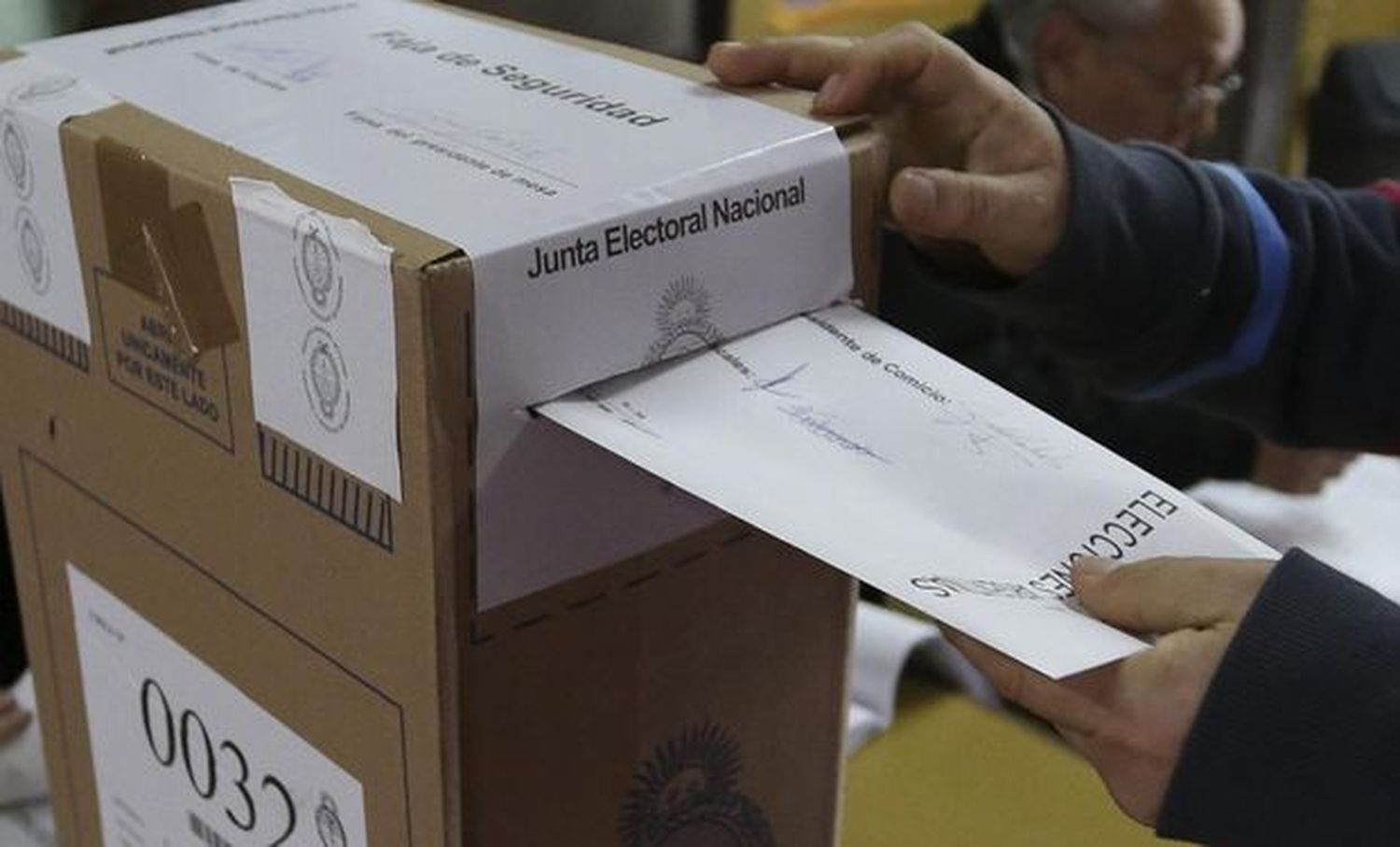 Elecciones PASO 2021: Se realizó un simulacro del escrutinio provisorio