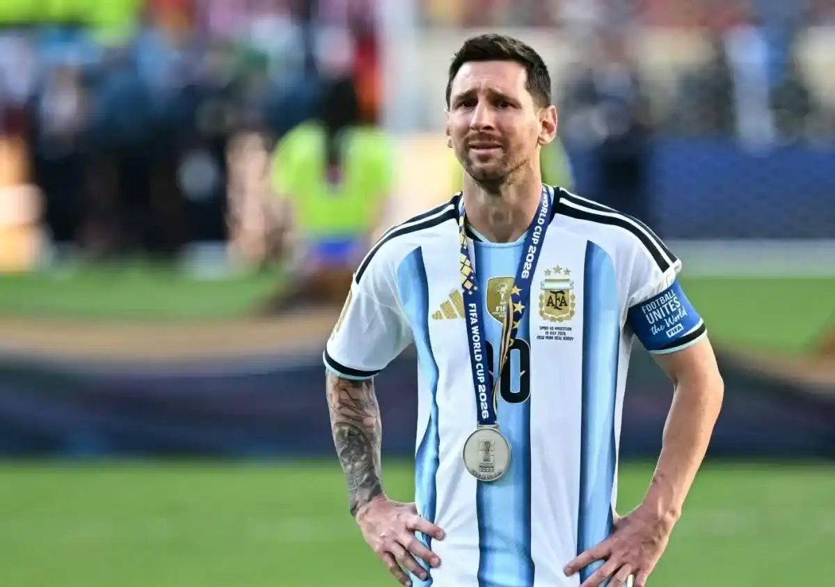 El capitán argentino no pudo contener las lágrimas luego de recibir la medalla del subcampeonato