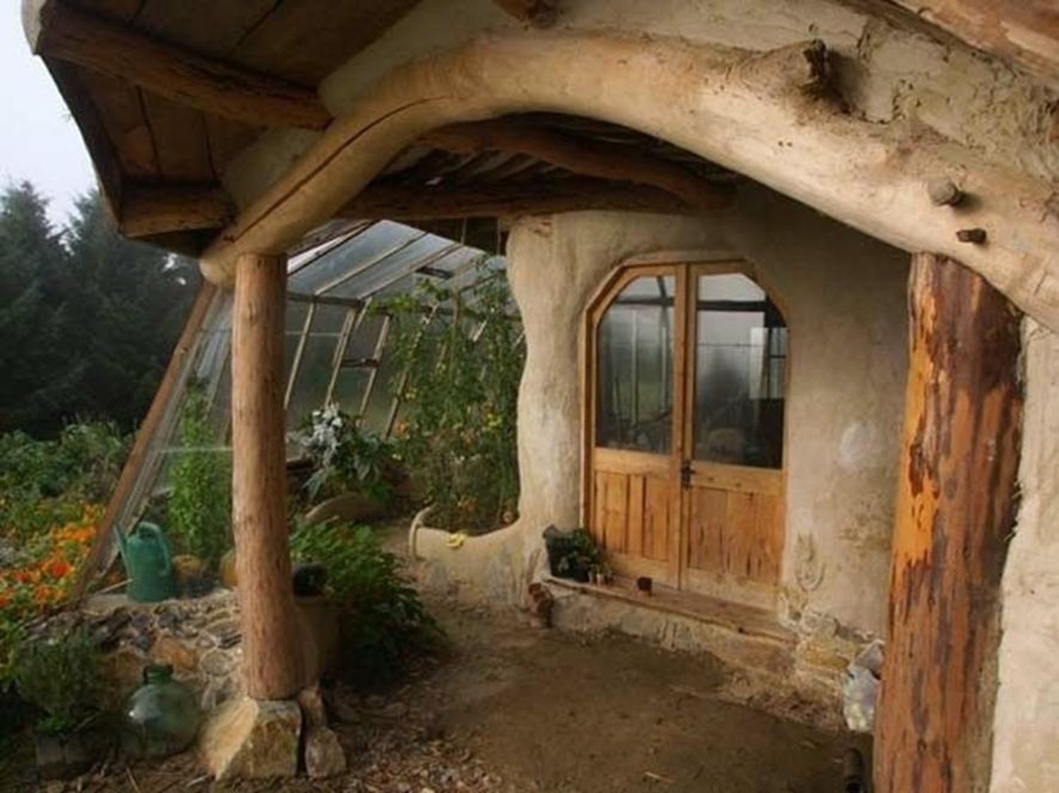 Crecen las construcciones naturales en la ciudad pero el Municipio se niega a legitimarlas