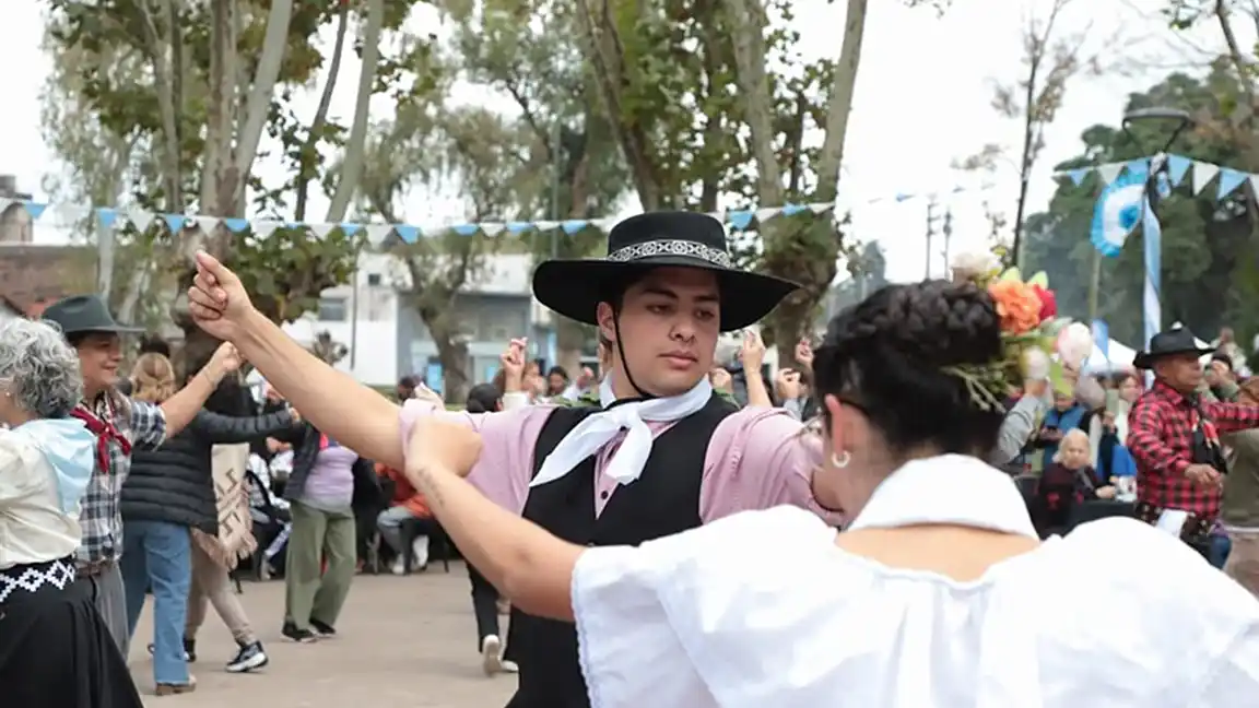 Todo listo para la celebración del 25 de Mayo en Del Viso