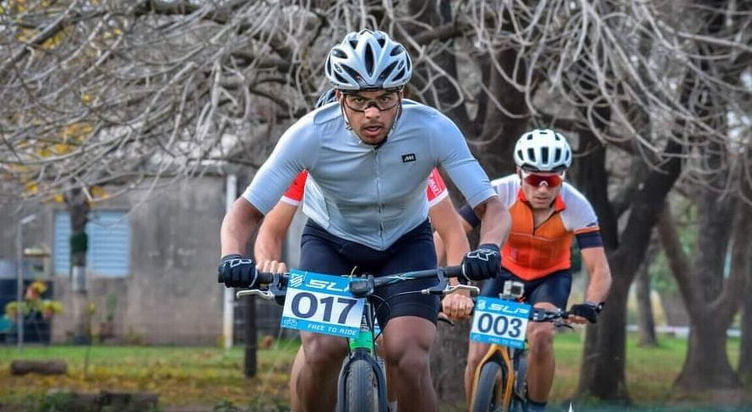 Florito gritó campeón dos veces en el rural bike