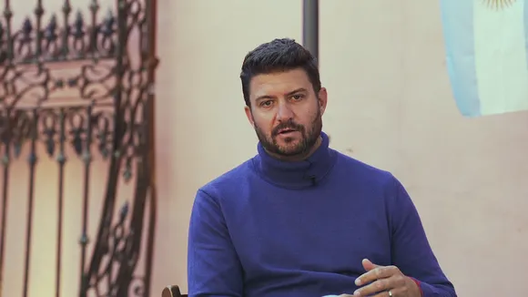 "Cristina Libre, ¿en serio?": intendente de UxP critica la campaña del PJ y pide foco "en problemas reales de la gente"