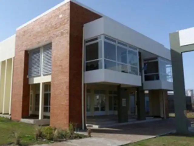 Más de cinco mil alumnos cursan en aulas virtuales