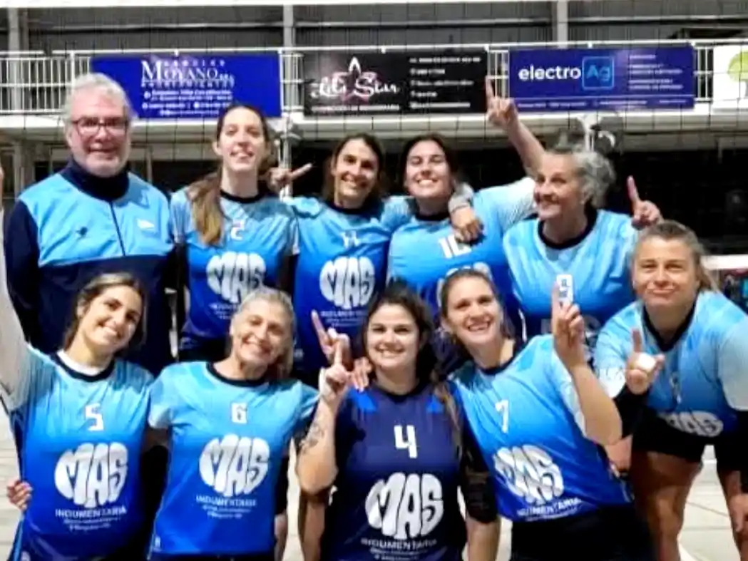 "Las Cachitas" ganaron en Villa Constitución y lideran el Tour Regional.