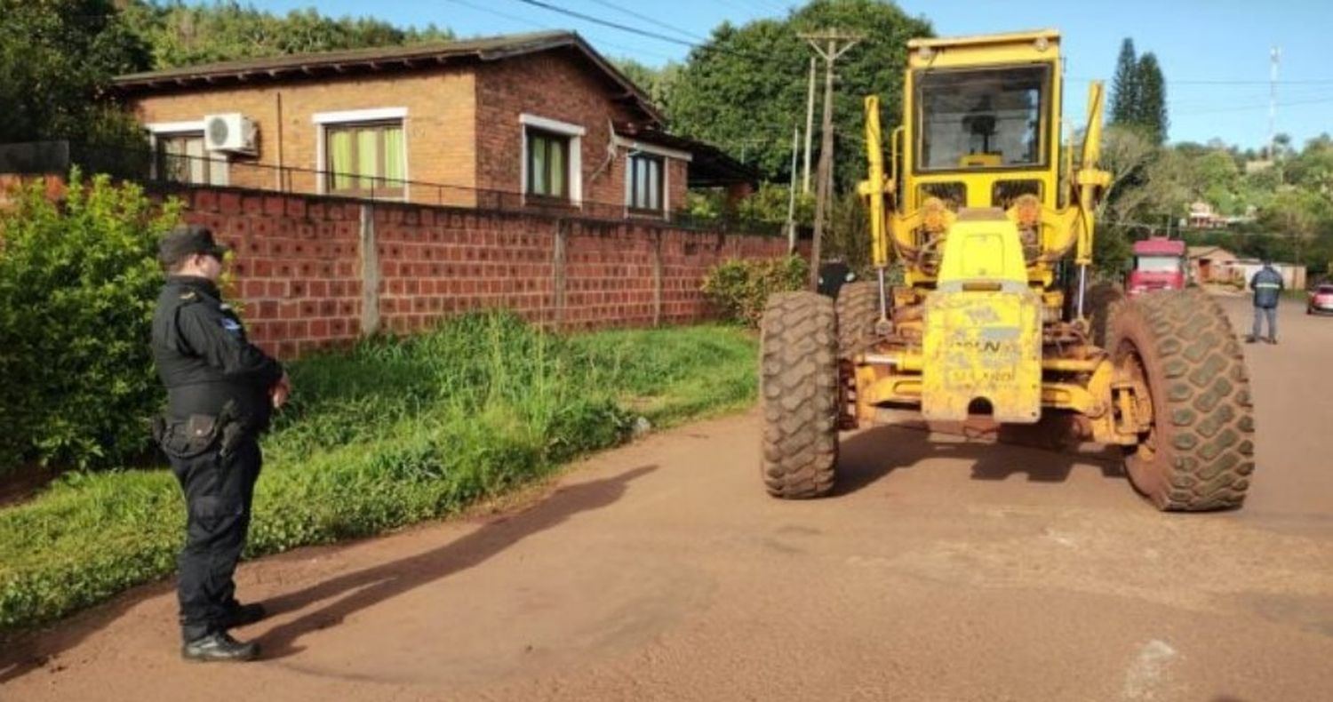 Murió un hombre tras ser embestido por una motoniveladora en Misiones