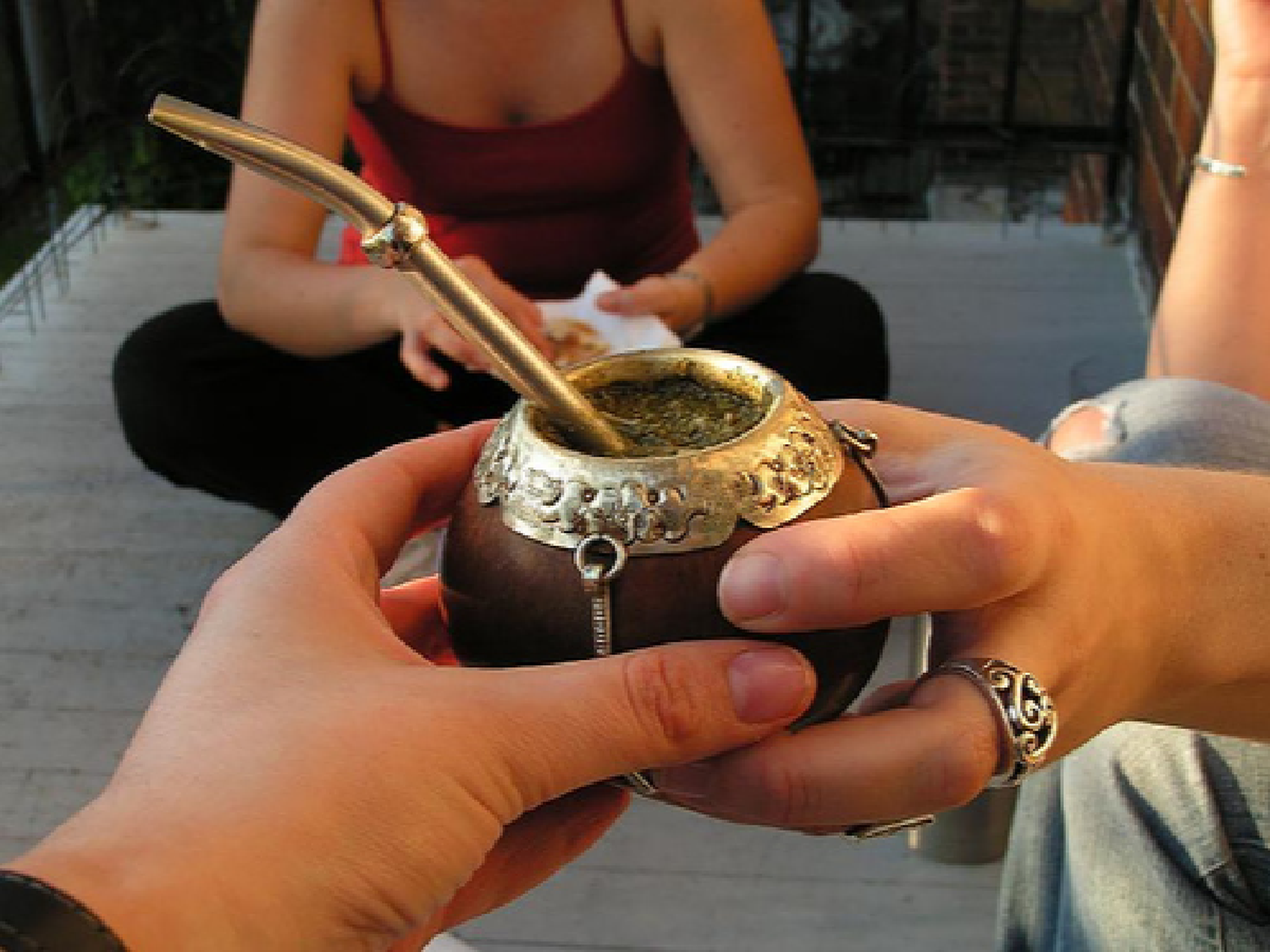 Coronavirus: ¿qué sugieren sobre el mate los expertos?