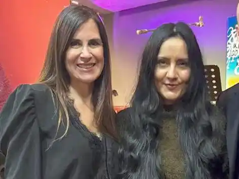 Mariana Ortega junto a Bruja Salguero, en el Centro Cultural