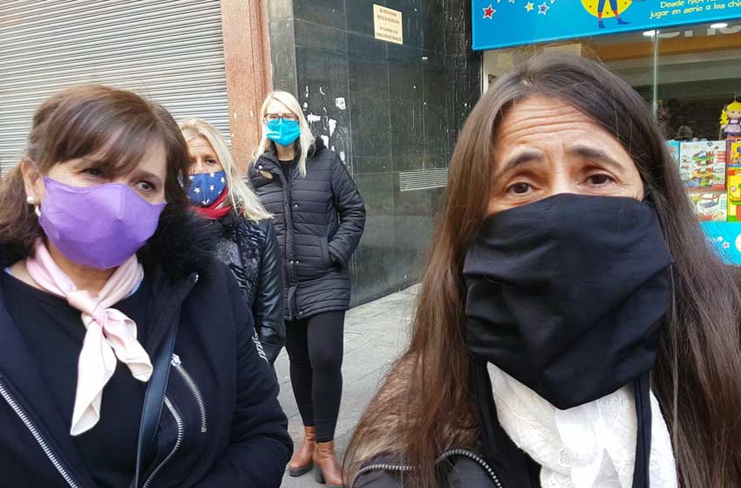 El dramático reclamo de los comerciantes de las galerías céntricas: «No tenemos ayuda, estamos fundidos»