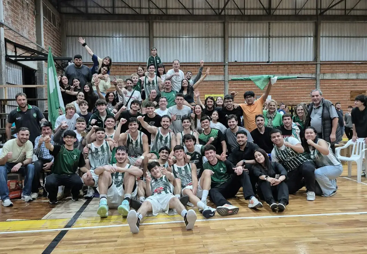 Estudiantes venció a Capuchinos y quedó quinto en la Liga Provincial de Básquet