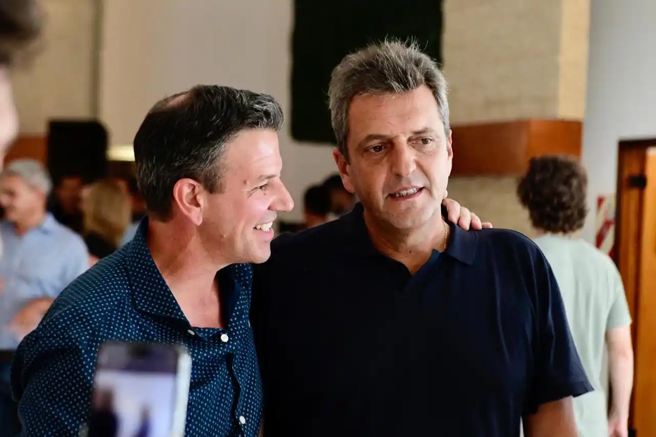 Massa junto a Sciani, durante la reunión de este sábado.