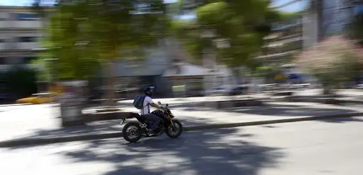 Se aprobó la ordenanza que prohíbe los escapes libres en la ciudad