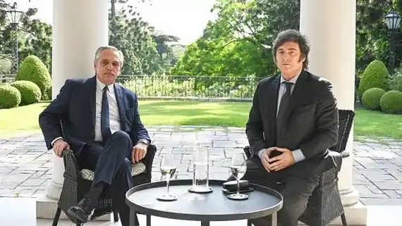 Javier Milei y Alberto Fernández iniciaron la transición con una reunión en Olivos