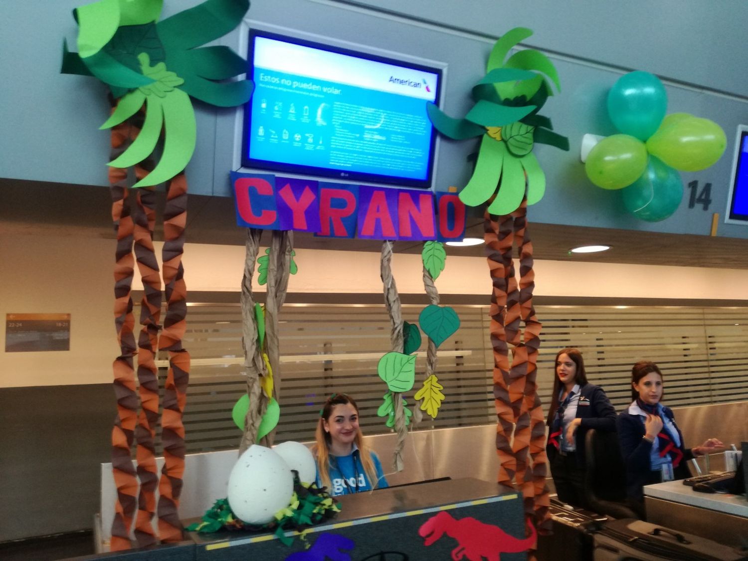 American Airlines convirtió a Ezeiza en una fiesta para cumplirle el sueño a un chico