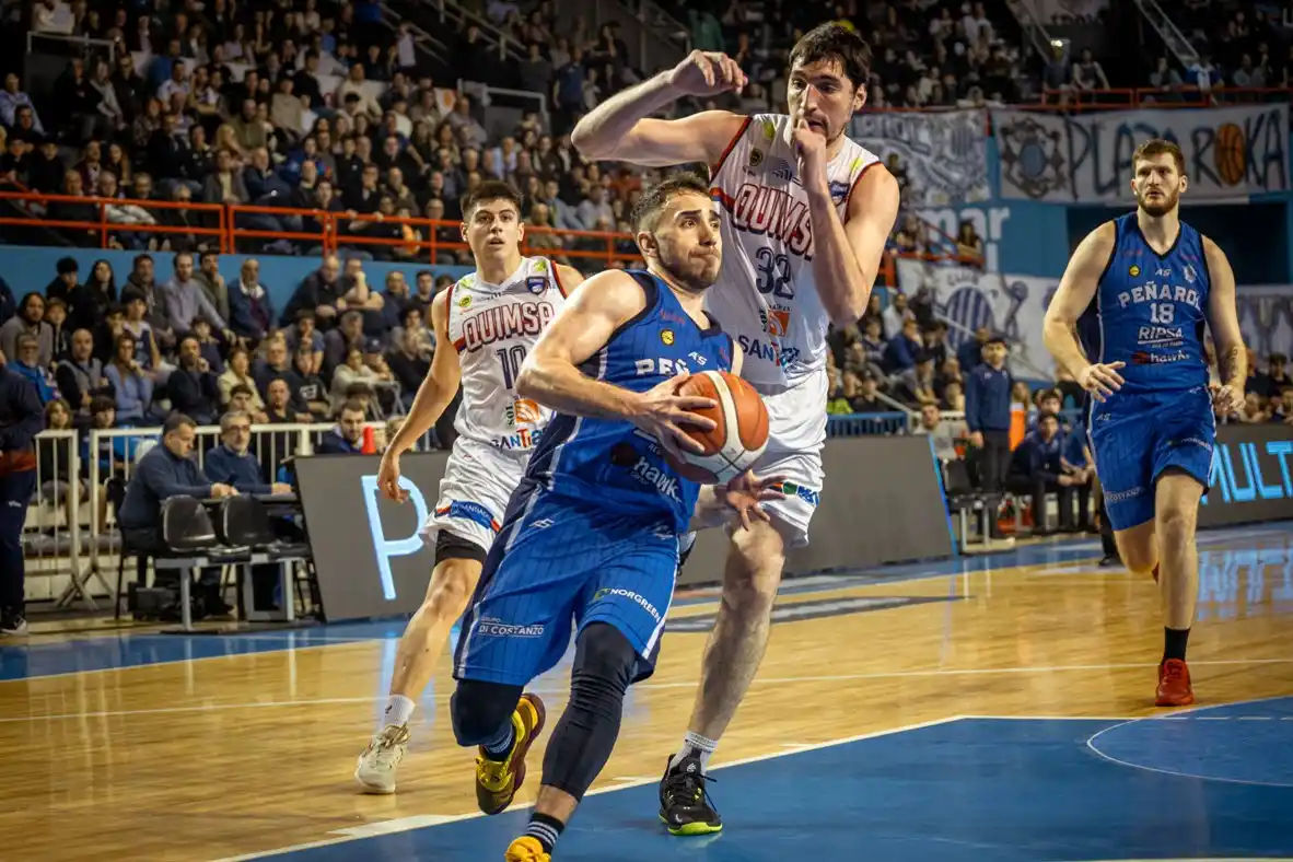 Peñarol acordó con Víctor Fernández y avanza por los extranjeros