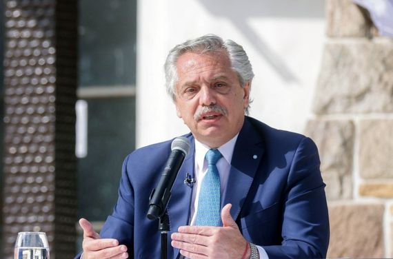 Procesaron al expresidente Alberto Fernández en la causa Seguros