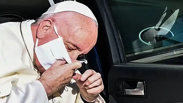 El Vaticano confirma caso de COVID-19 en la residencia del papa FRANCISCO