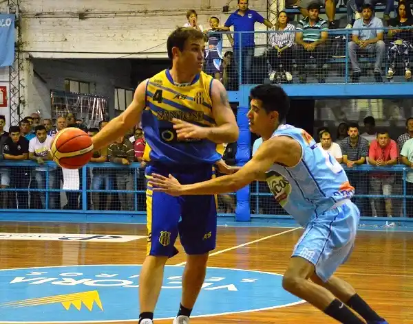 San José dio el golpe en San Salvador y empató la final de la Liga Entrerriana