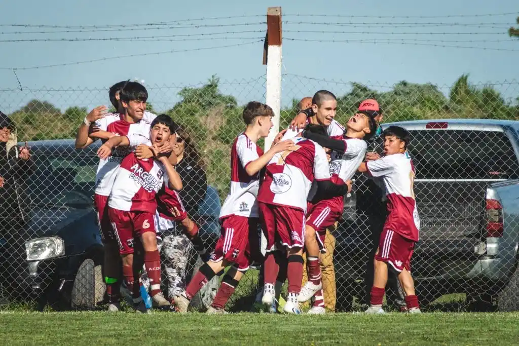 La ACDC goleó a Racing en General La Madrid esta tarde