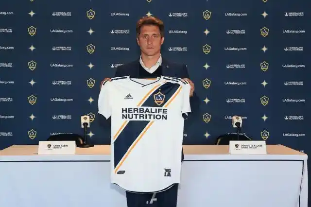 El delantero estrella que pidió Guillermo Barros Schelotto para reemplazar a Zlatan Ibrahimovic