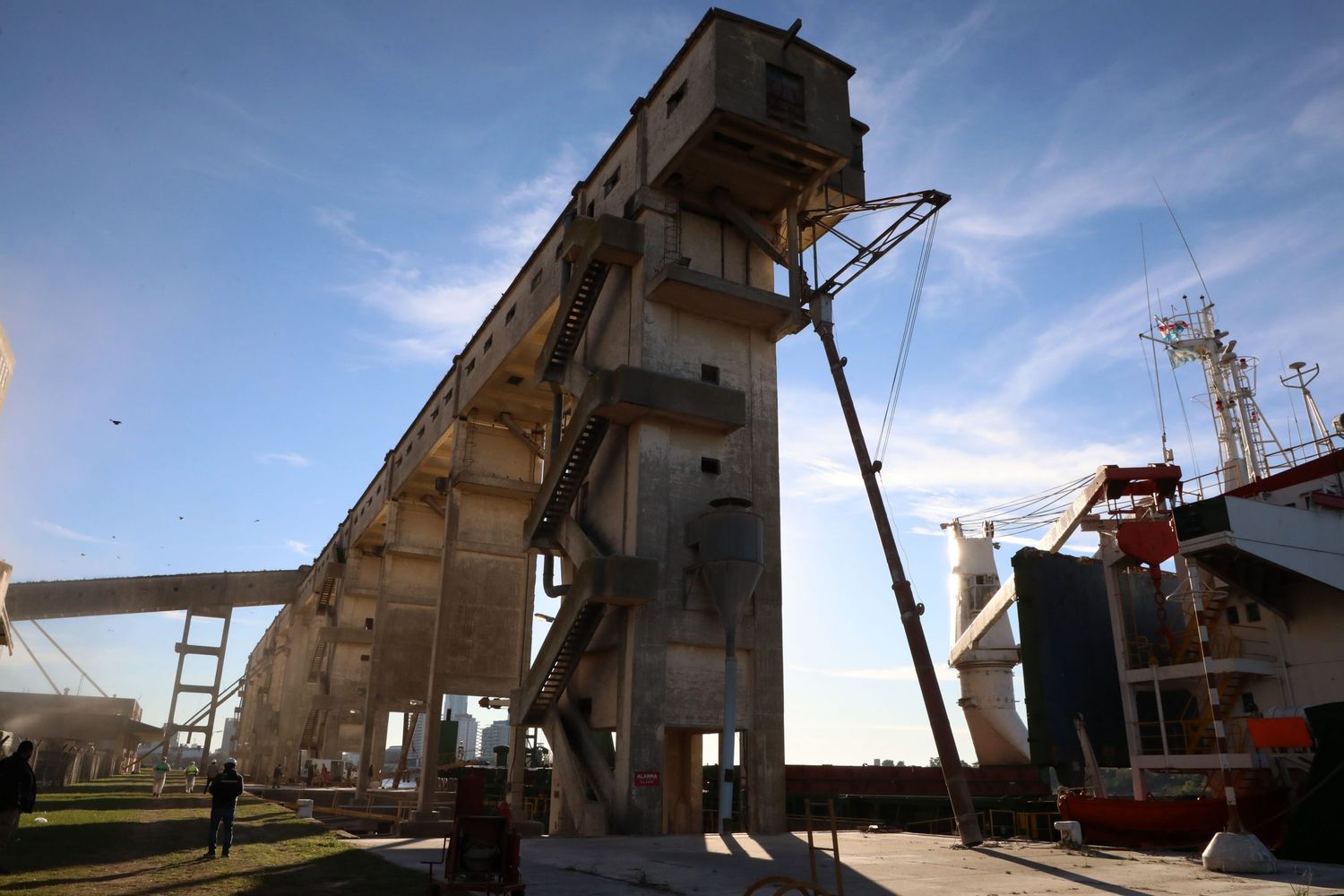 El Puerto de Santa Fe embarcó más en los primeros cinco meses del 2021 que en todo el año pasado