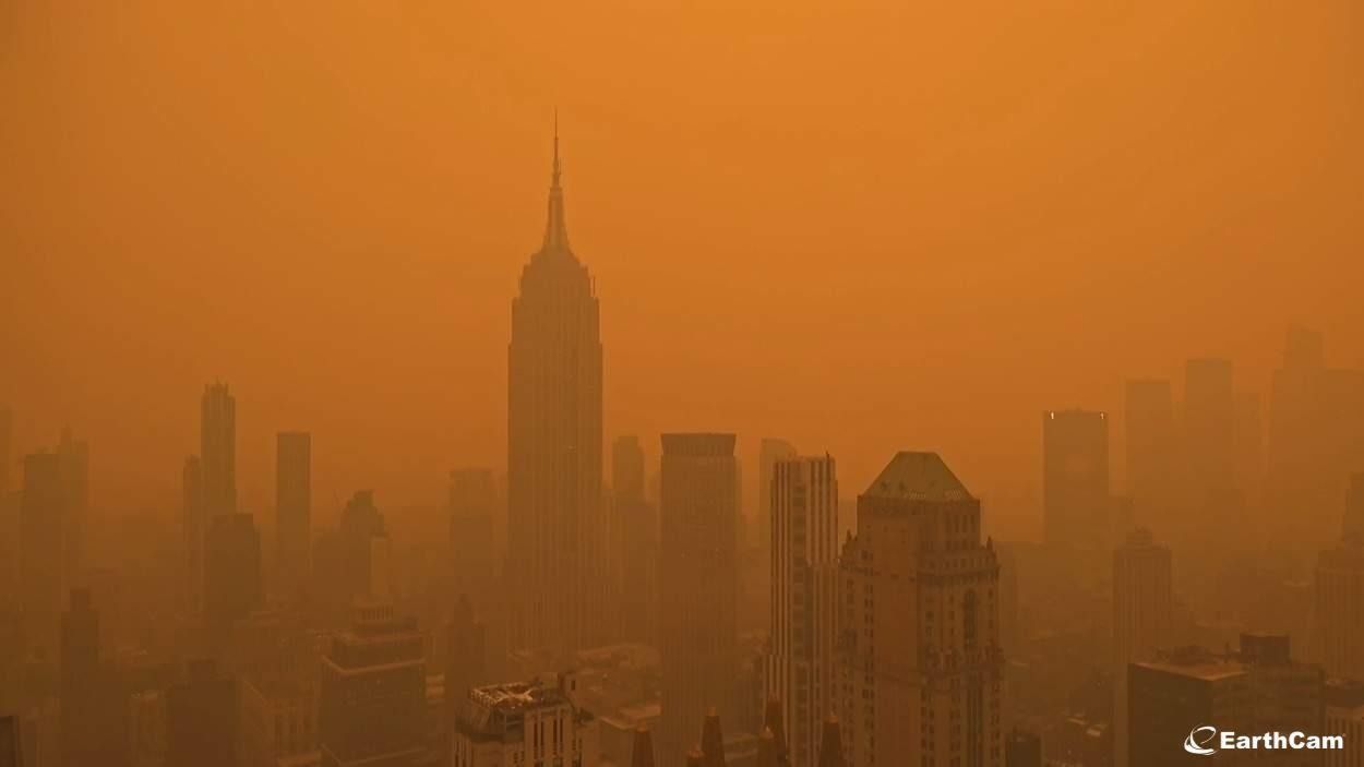 Demoras generalizadas de vuelos en el noreste de Estados Unidos por la presencia de humo
