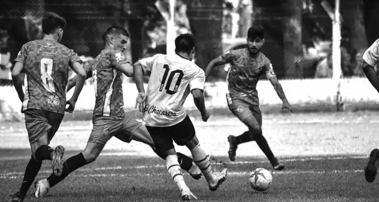 Mitre mostró su peor cara y fue goleado