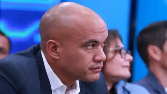 REGRESO A CLASES está previsto para el 30 de este mes: esto dijo el ministro  Héctor Rodríguez