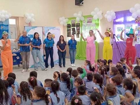 Consuma conciencia, un programa con 
fin educativo sobre alimentación saludable