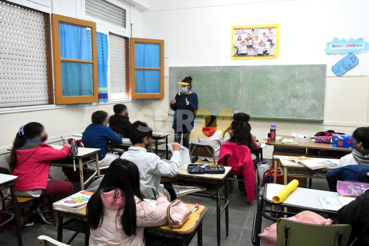 Con barbijos, ventilación y termómetros, Santa Fe apunta a presencialidad plena en escuelas