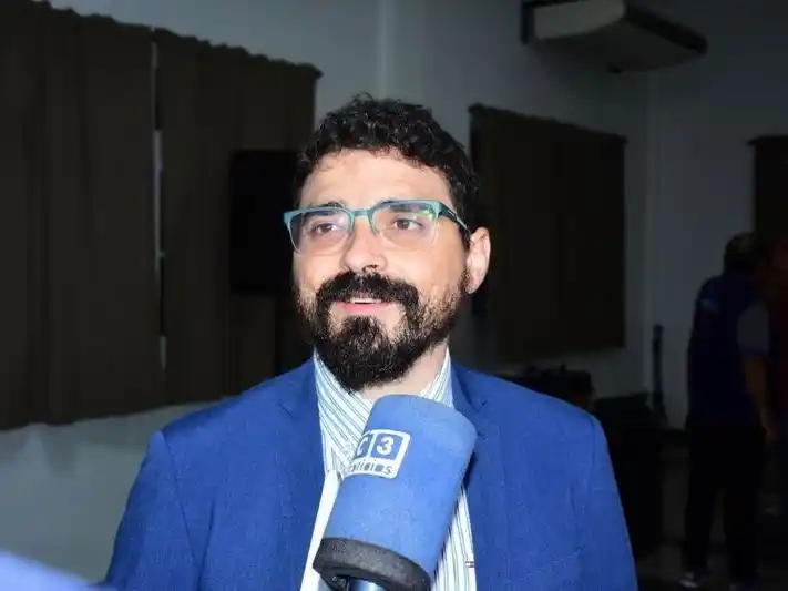 Muracciole: “Es una reforma patronal que iguala 
para abajo y solo beneficia a los grandes grupos”