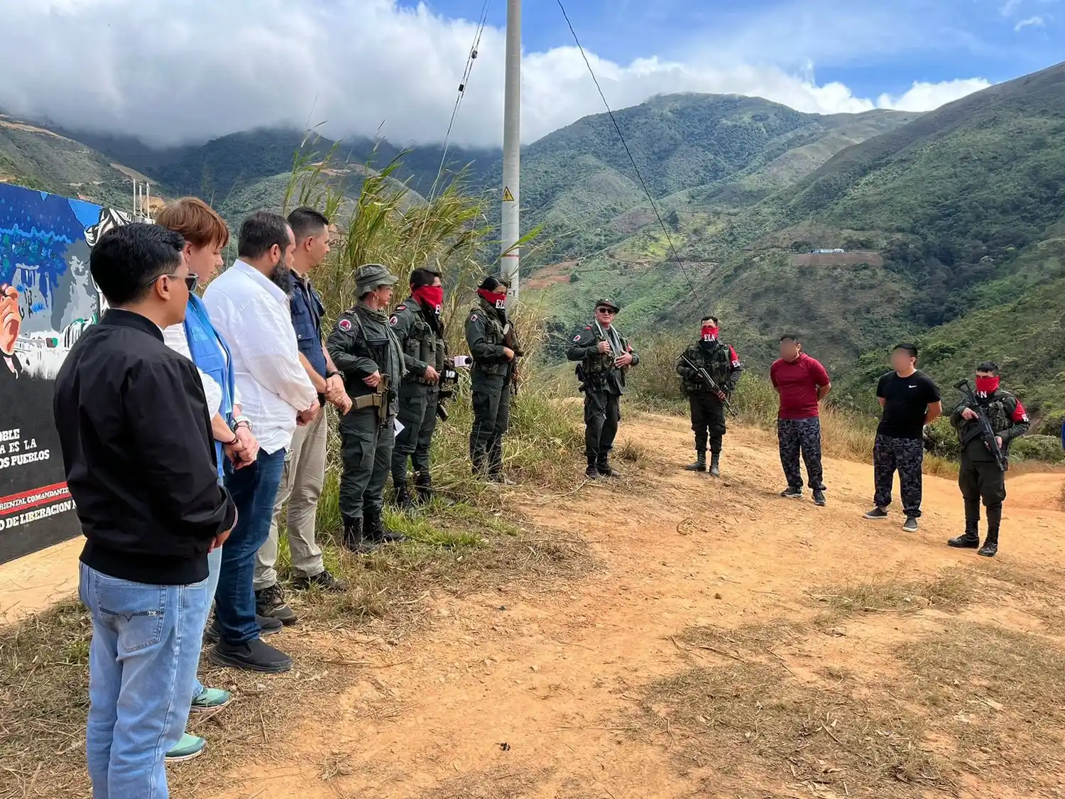 Liberan a cinco policías secuestrados por el ELN en el Catatumbo