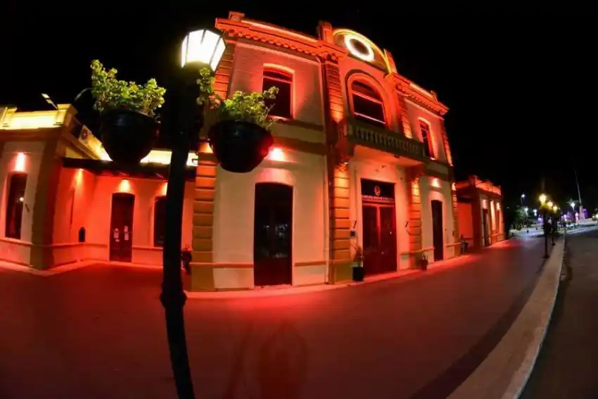 TDAH: iluminarán edificios municipales con el color naranja