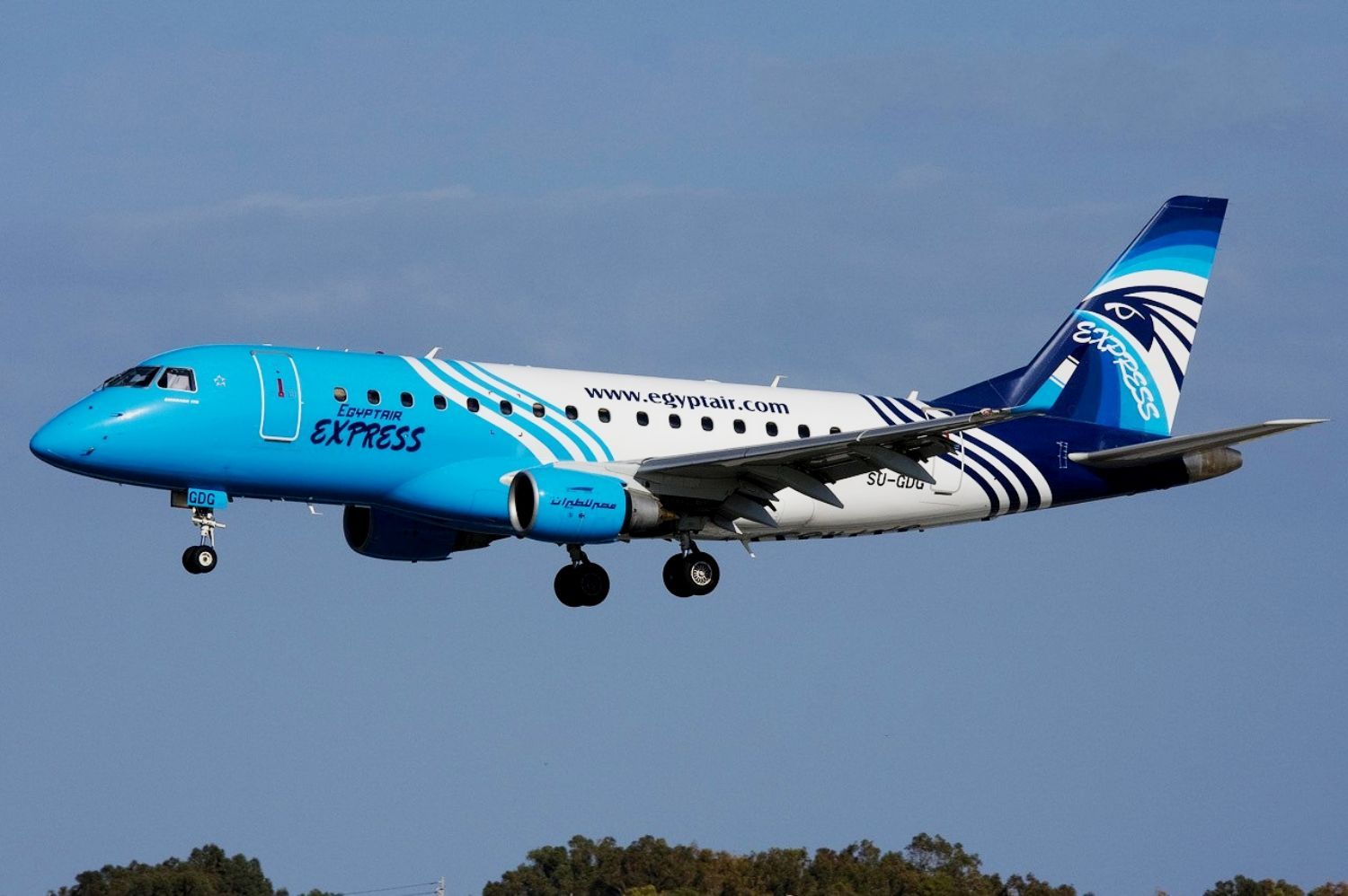 EgyptAir puts all its Embraer E170s up for sale