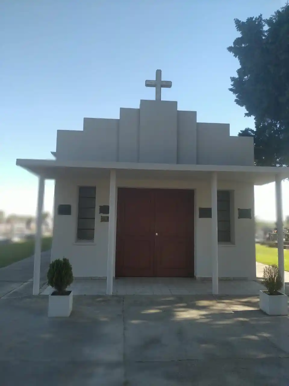 Día de todos los santos y los fieles difuntos con celebración en los cementerios locales